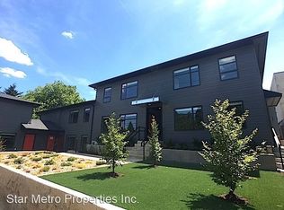 1346 SE Center St APT 1, Portland, OR 97202