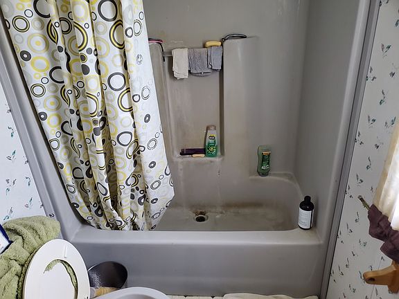 4th image of 318 Williams Ave