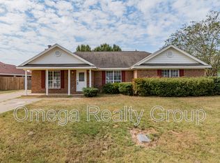 122 Lilly Pad Cir, Millbrook, AL 36054
