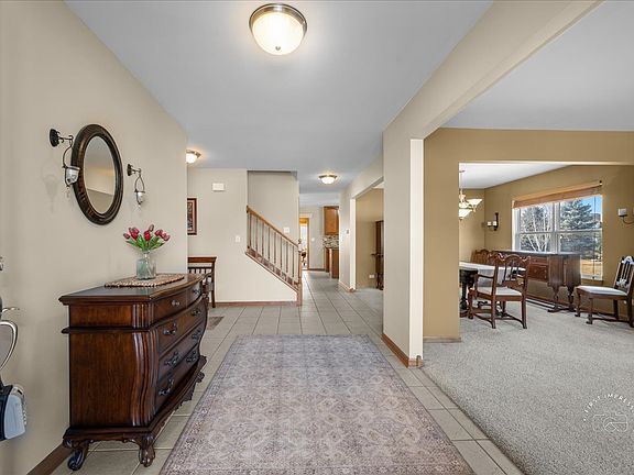 4th image of 2518 Imgrund Rd