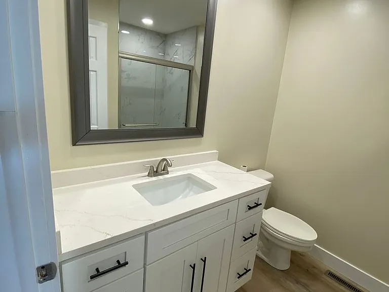 3700 E Cherry St — Photo 23