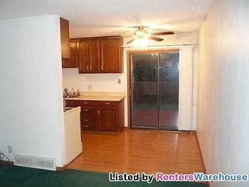 5th image of 1413 Meadowmoor Dr NE