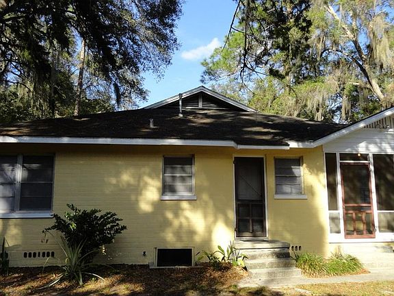 2nd image of 1035 NE 7th Pl