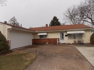819 Columbia Ave, Pt Clinton, OH 43452