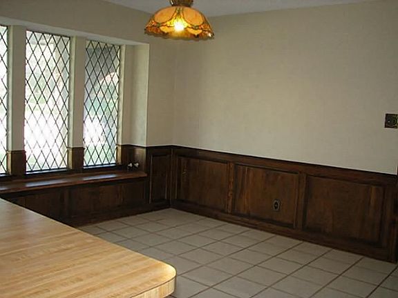 5th image of 413 Warbler Dr