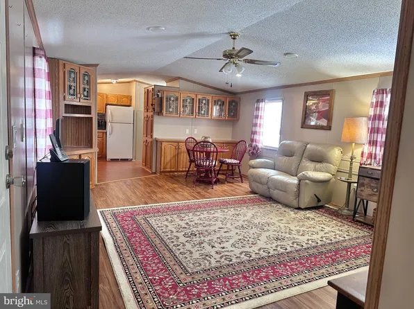 226 Edgewood Ave, Saint Thomas, PA 17252