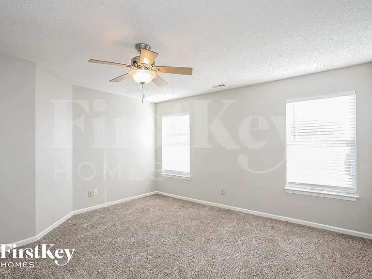 6647 Stanhope Way — Photo 7