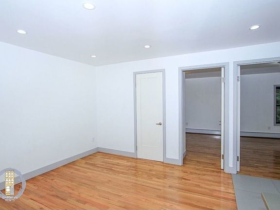 4th image of 1893 Eastern Pkwy #B3