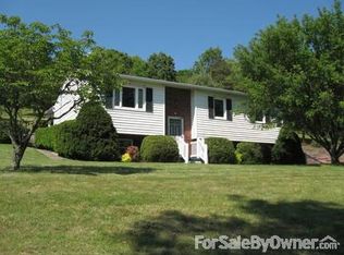 1722 Parkwood Rd, Indiana, PA 15701