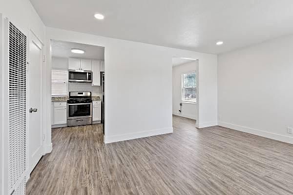 1st image of 451 Thornally Dr #1