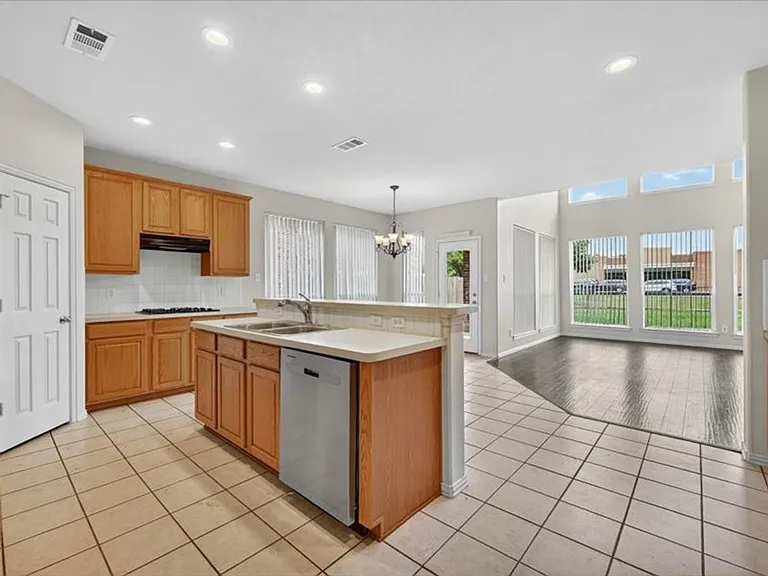 11068 Downbrook Dr — Photo 17