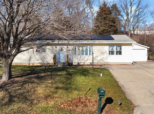 5840 Madsen Cir, Oregon, WI 53575