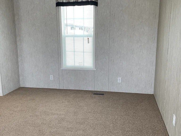 Meadowbrook Estates — Photo 43