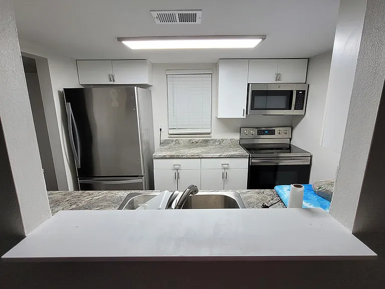 464 N Paula Dr #203 — Photo 4