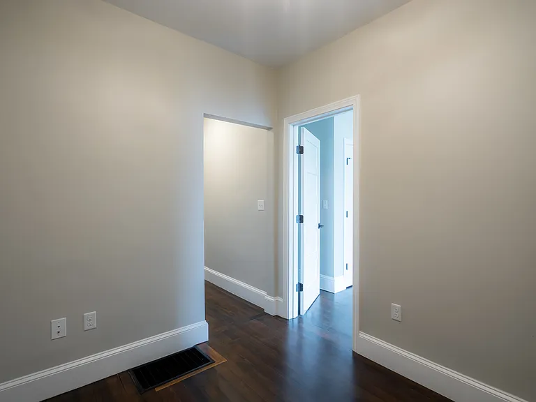 101 Draper St #1 — Photo 9