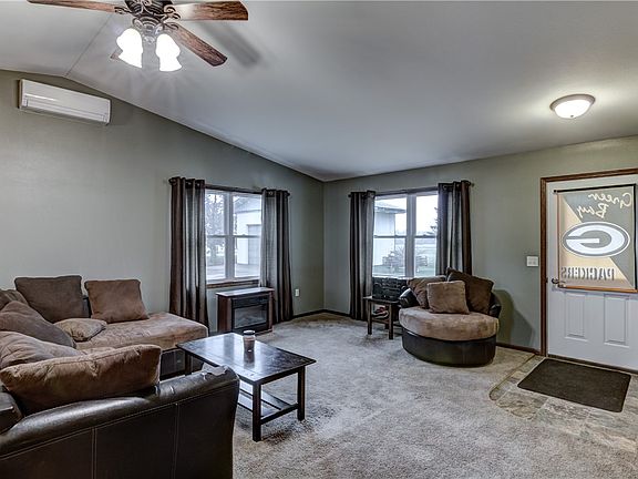 3rd image of 8756 N 970th Street