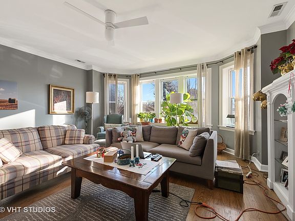 3rd image of 3722 W Wilson Ave #24