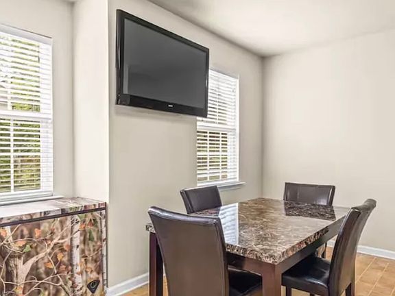 5th image of 649 Providence Pl #649