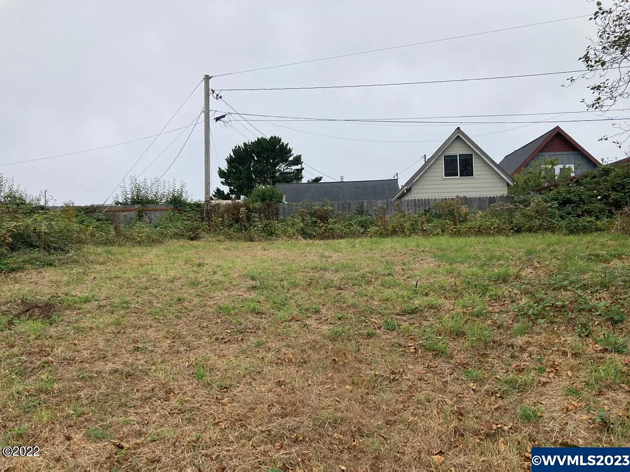 35 SE Williams Ave photo 1