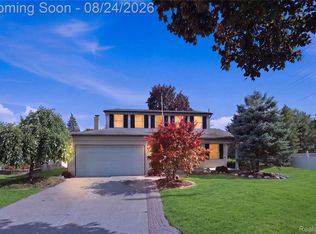 13622 Biscayne Dr, Sterling Heights, MI 48313