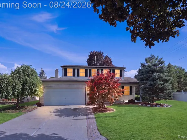 13622 Biscayne Dr, Sterling Heights, MI 48313
