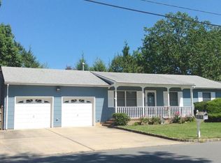 608 Alpine St, Forked River, NJ 08731