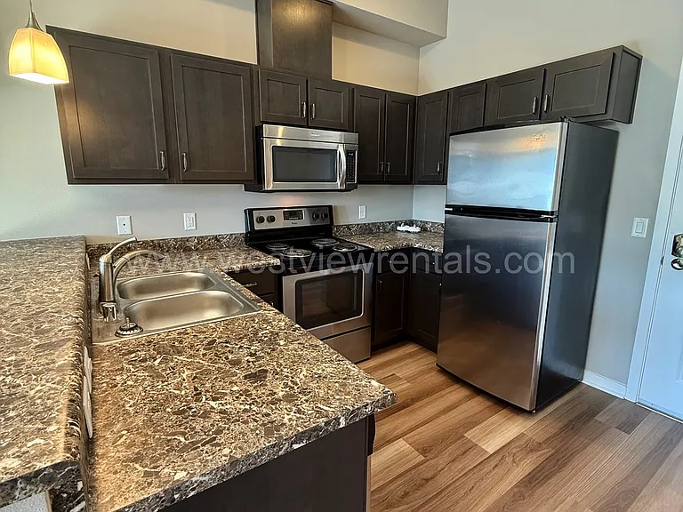 1010 Railroad Ave — Photo 171