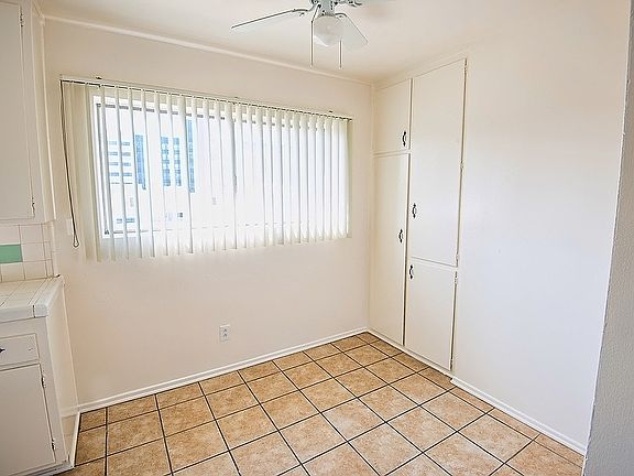 5th image of 919 S Flower St APT 15