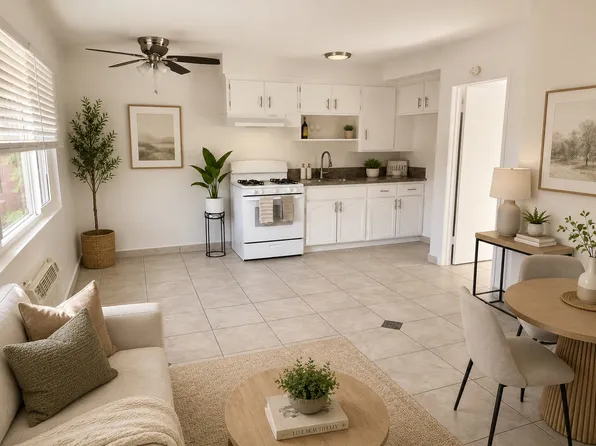 9204 Sepulveda Blvd #8, North Hills, CA 91343