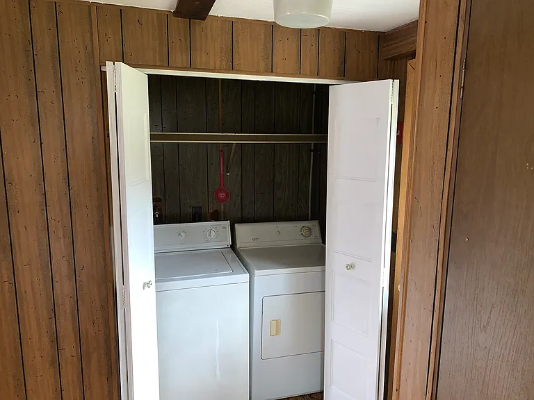 10 Cedar St — Photo 11