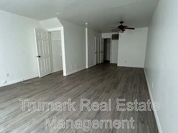 4th image of 1122 E Elk Ave #119