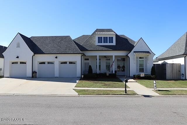 1st image of 107 McArthur Ct