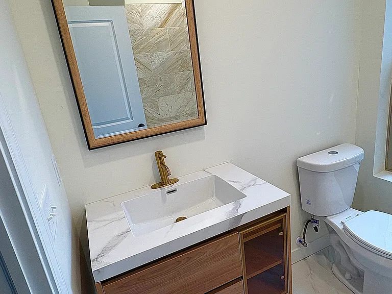 406 Saint Clair Ave — Photo 15