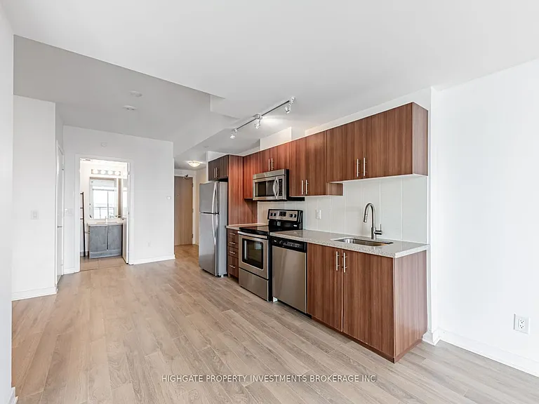 16 McAdam Ave #306 — Photo 10