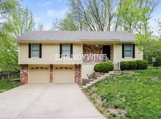 2720 Ringo Rd, Independence, MO 64057
