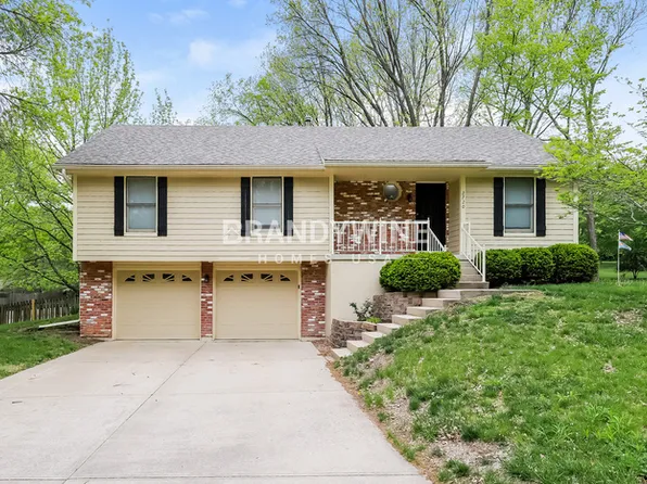 2720 Ringo Rd, Independence, MO 64057