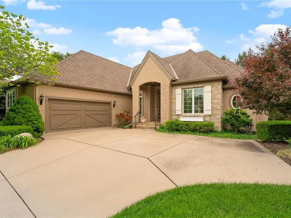 5405 W 141st Ter, Leawood, KS 66224