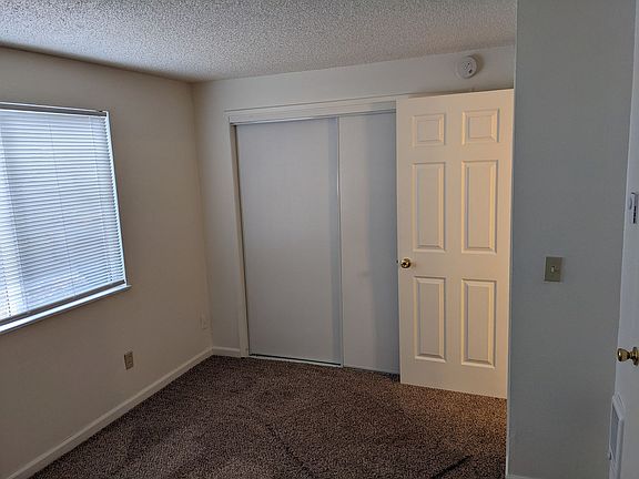 5th image of 2614 E 13th St #2616