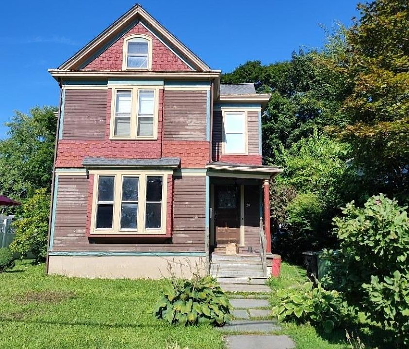 1st image of 20 Grand Ave