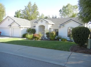 4259 Boston Ave, Redding, CA 96001