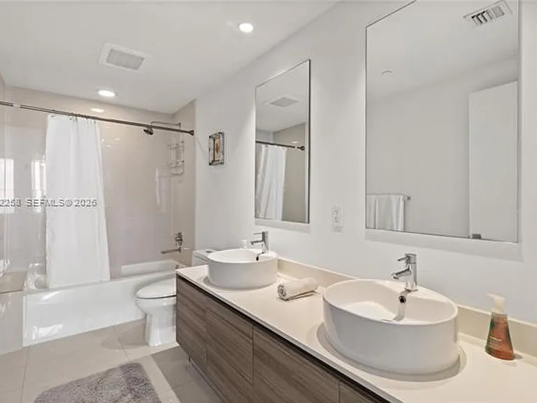 121 34th St #CU-2807 — Photo 12