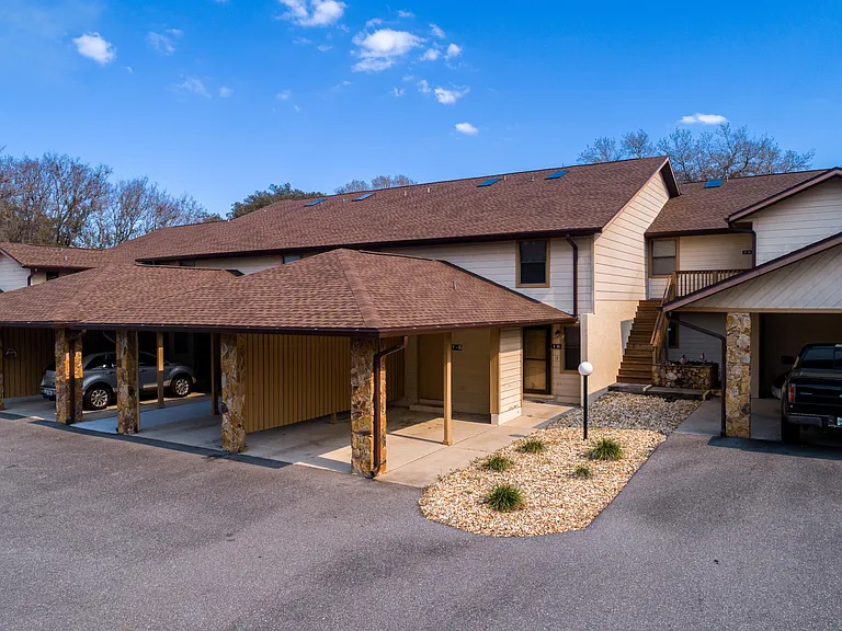 270 E Glassboro Ct #17-1B — Photo 3