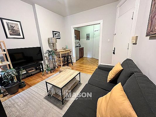 1st image of 531 E 81st St APT 3B