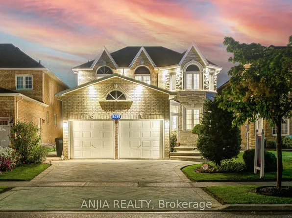 3435 Grand Park Dr, Mississauga, ON L5B 4E3