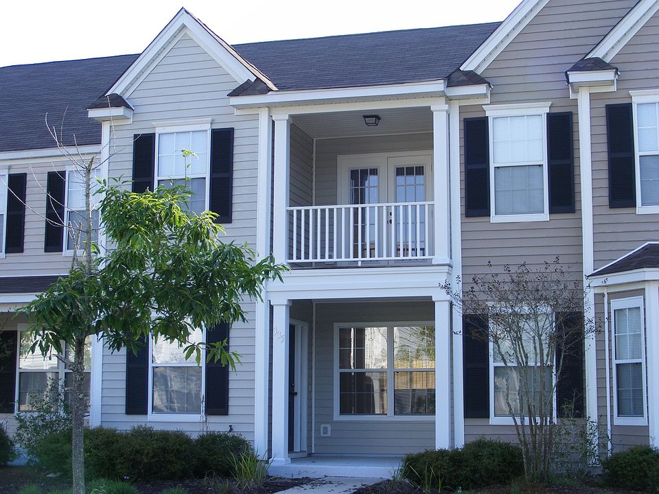 1st image of 335 Campus Ln