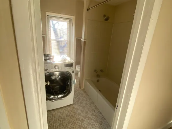 118 Sumac St #3, Philadelphia, PA 19128