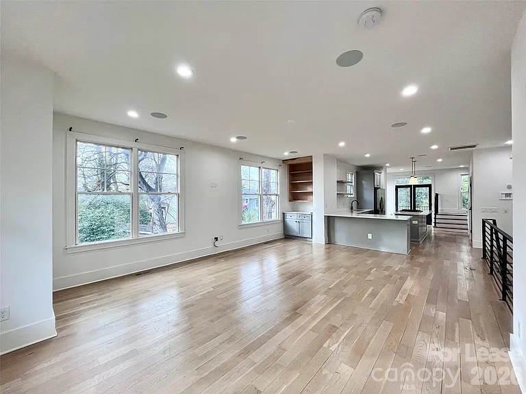614 West Blvd — Photo 5