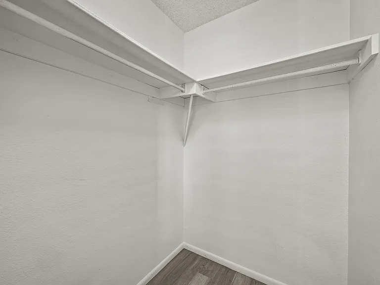 2915 Orchard Ave — Photo 8