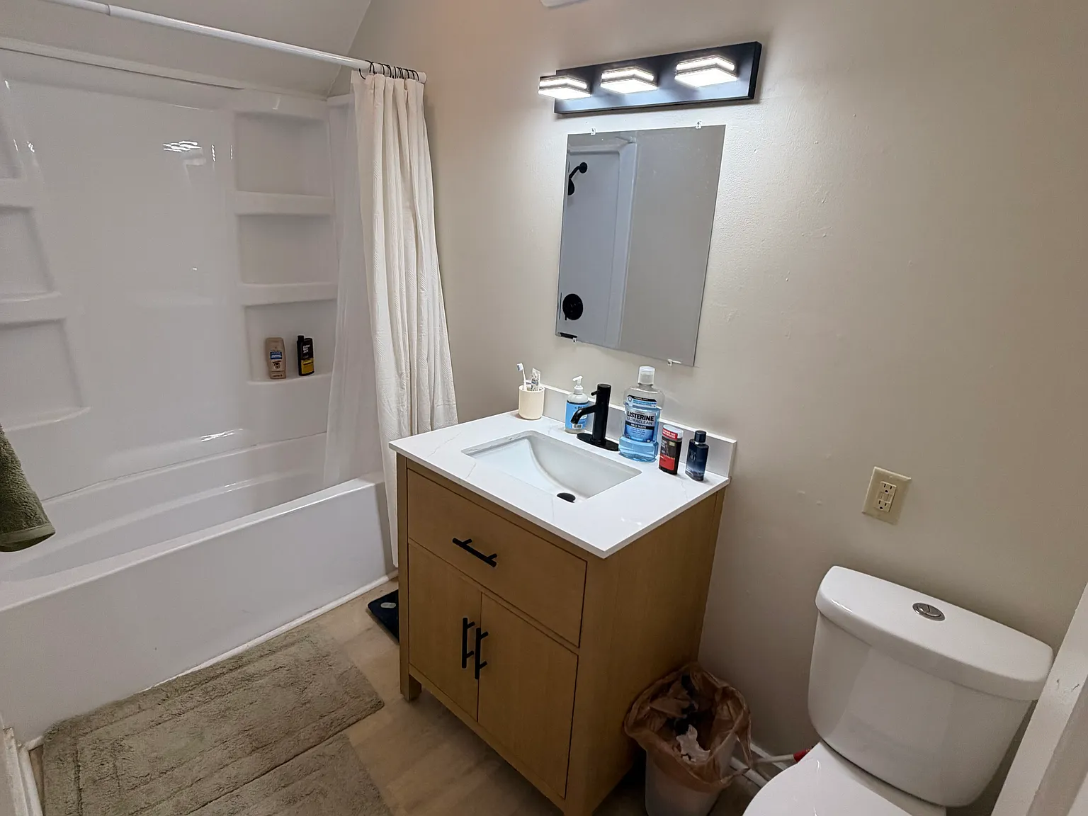 2 bed, 750 sqft, $1,295 — Photo 1