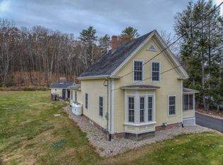3 Amesbury Rd, Newton, NH 03858